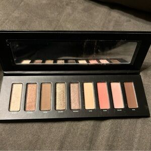 Studio Makeup Ease-To-Wear Eyeshadow Palette 9 Colors Brown Neutral Colors New